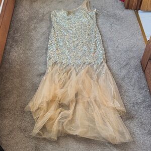 Dave & Johnny One Shoulder Gold Sequin Tulle Dress SIZE 15/16